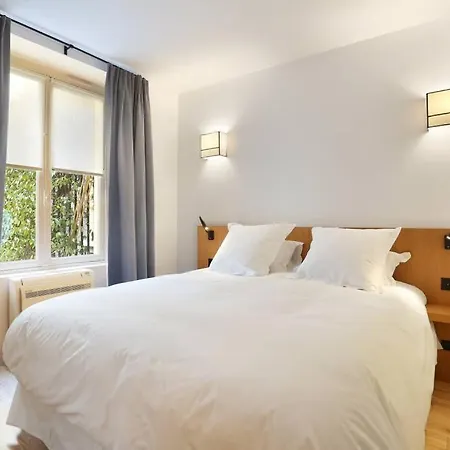 Pick A Flat's In Saint Germain - Rue Corneille Apartment