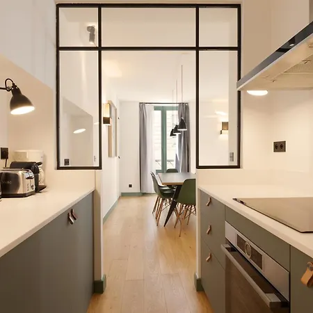 Pick A Flat's In Saint Germain - Rue Corneille Paris