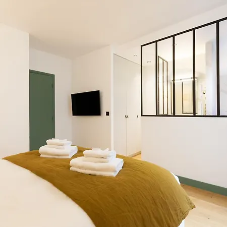 Pick A Flat's In Saint Germain - Rue Corneille * Parigi